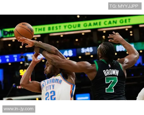 明日凯尔特人迎战雄鹿杰伦布朗伤愈复出助力球队争胜